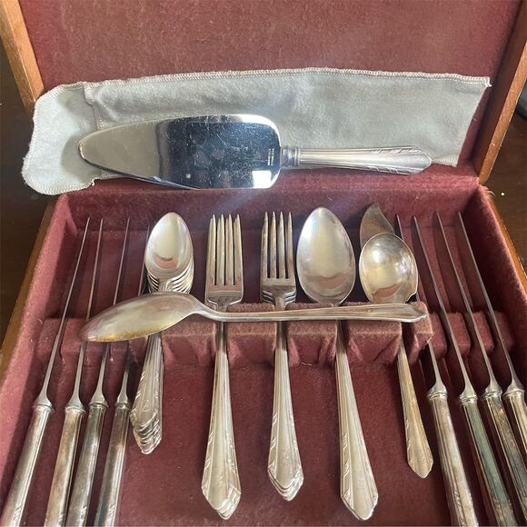Vintage Reed Barton Silver Plated Flatware Set with Wooden Case